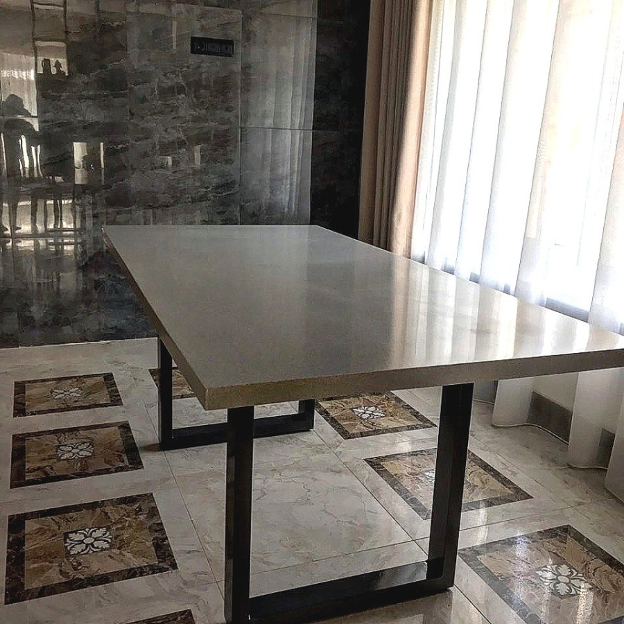 Обеденные столы